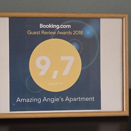 Amazing Angie'S Apartment Praga Esterno foto