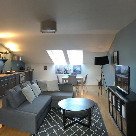 Amazing Angie'S Apartment Praga Esterno foto